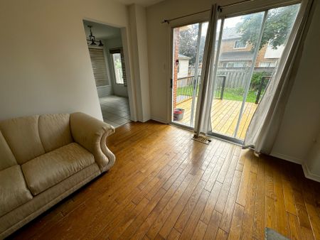 For Lease - 52 Major William Sharpe Drive Unit# Main, Brampton, Ontario - Photo 2