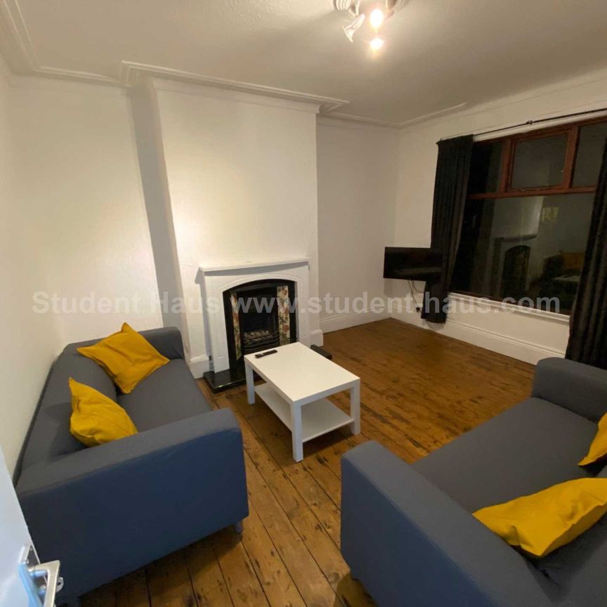 Preston Road, Manchester - Photo 1