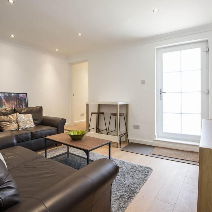 2 bedroom apartment to rent - Photo 1