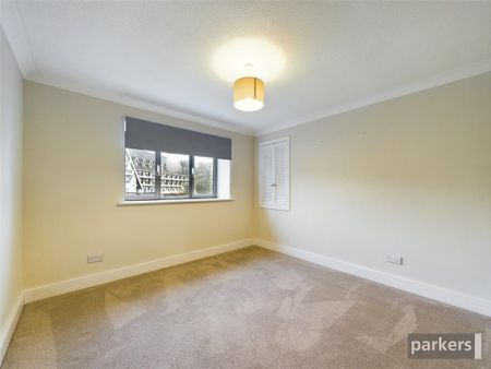 2 bedroom maisonette to rent - Photo 4