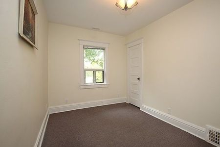 For Lease - 7 Harvard Avenue Unit# Upper, Toronto, Ontario - Photo 3