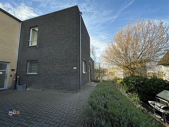 Ruim appartement aan de rand van Sint-Truiden - Foto 1