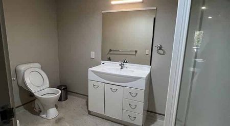 Live Central, Live Smart - Photo 5