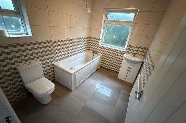 Heythrop Grove - Photo 1