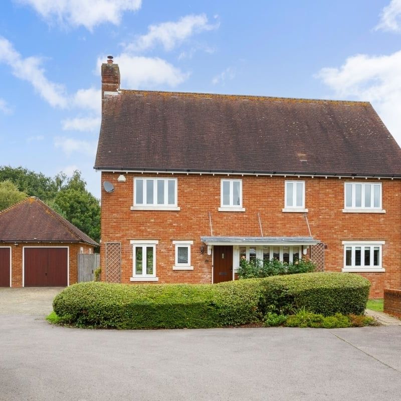 4 bedroom detached house to rent - Photo 1