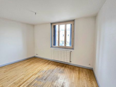 Location Appartement 2 pièces 43m² AUBIERE 63170 - Photo 4