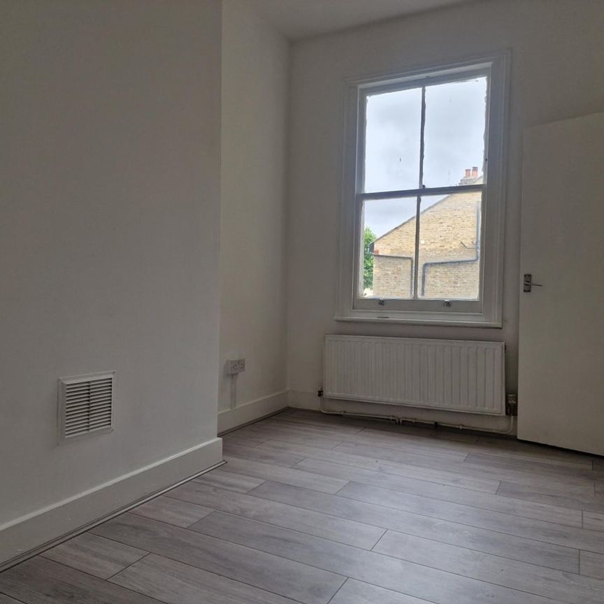 2 Bed Flat, Dulwich Village, SE22 - Photo 1