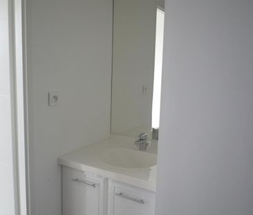 Loue Appartement à Nantes Pirmil T2 39 m2 + terrasse 21 m2 - Parkin... - Photo 4