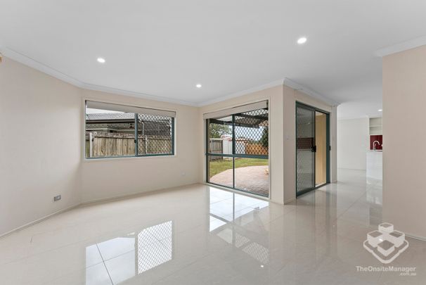 Freshly Painted Spacious Five-Bedroom Family Sweet Home – Available Now - Photo 1