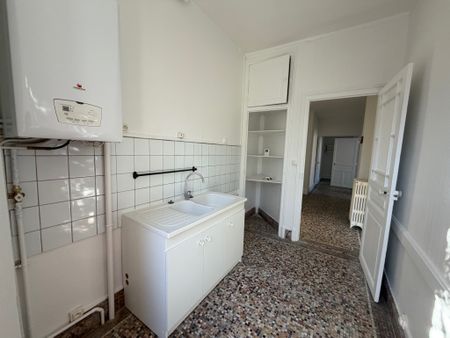 Location Appartement 4 pièces 96m² VICHY 03200 - Photo 5