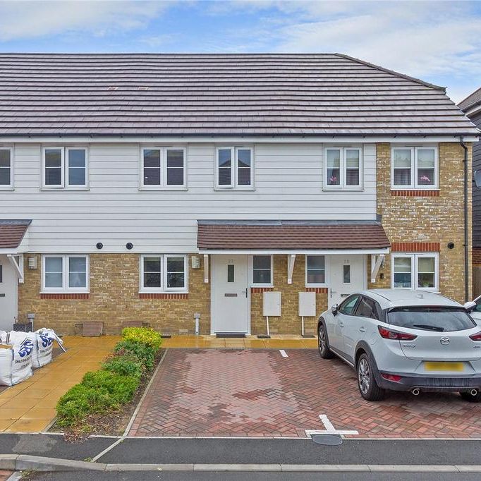 2 bedroom terraced house to rent - Photo 1