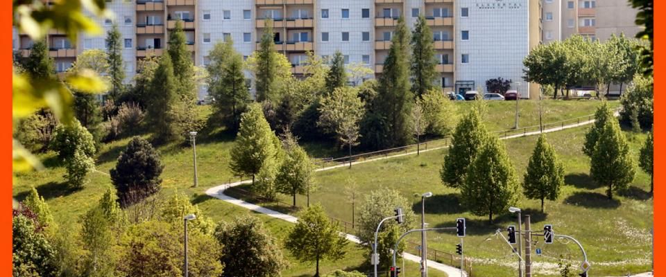 Moderne Familienwohnung in ruhiger Lage // Westbalkon // Ausblick ins Grüne! - Photo 1