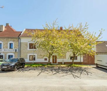 Pronájem moderního 1+kk s terasou po kompletní rekonstrukci Buštěhrad - Photo 1