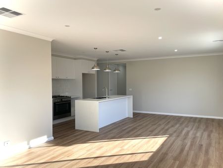 22 Wylie Street, Baranduda VIC 3691 - House For Rent | Domain - Photo 5