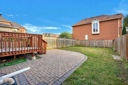 For Lease - 68 Root Crescent, Ajax, Ontario - Photo 2