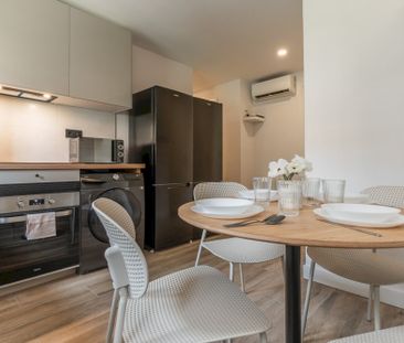 Room with private bathroom and air conditioning in Carabanchel - Photo 6