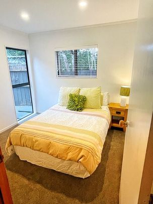 Charming 4BR Home in Mt. Eden - Photo 1