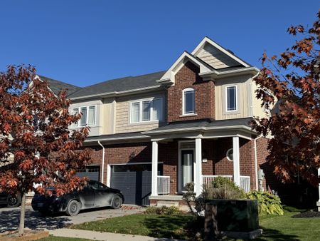 For Lease - 51 Dominion Crescent Unit# Master Bedroom, Niagara-on-the-Lake, Ontario - Photo 3