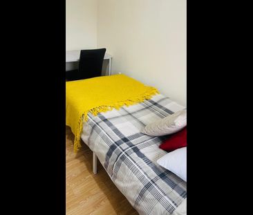Room in a Shared House, Prince Of Wales Road, S2 - Photo 4