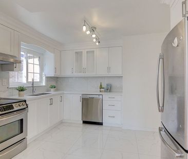 For Lease - 169 Glen Springs Drive, Toronto, Ontario - Photo 2