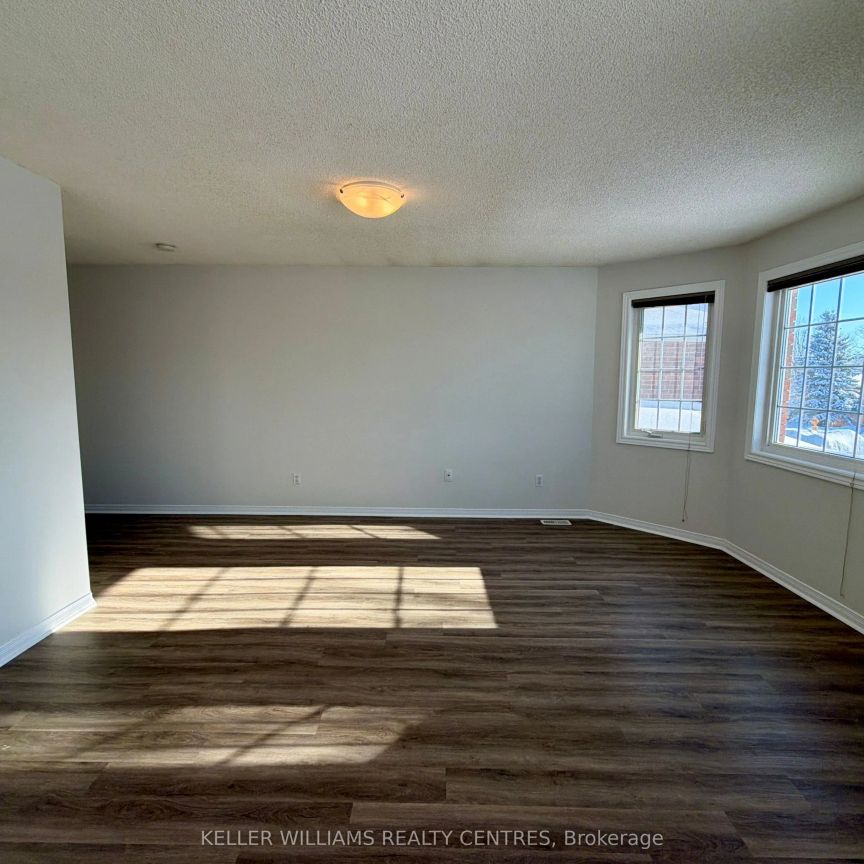 302 Livingstone Street W #UPPER - Photo 1