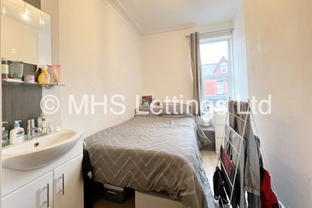 12 Richmond Mount, Leeds, LS6 1DG - Photo 2