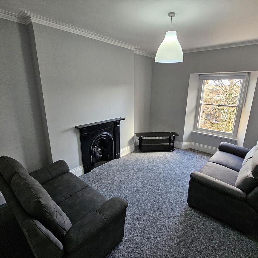 Hanbury Road, Clifton - Photo 1