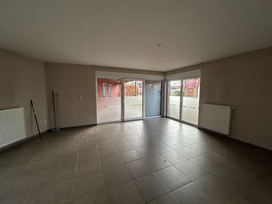 Gelijkvloers appartement met 3 slaapkamers te huur in Pelt - Photo 1