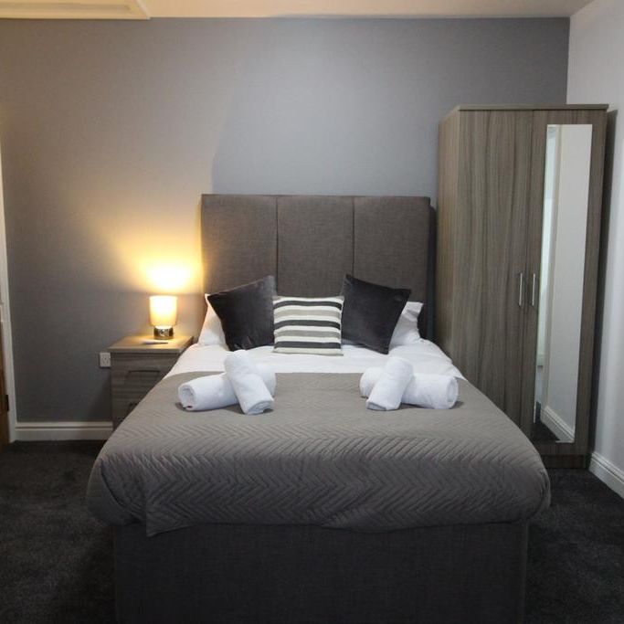 1 bedroom in a house share to rent - Photo 1