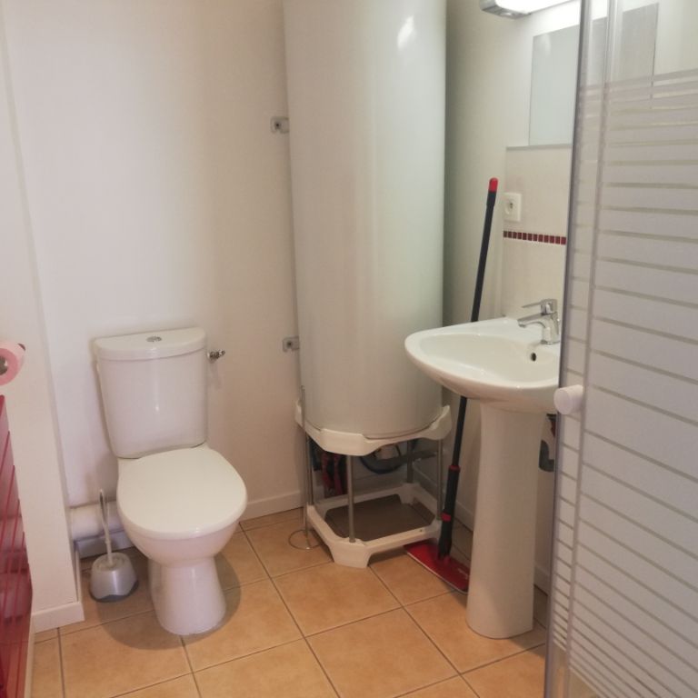 Location Appartement 2 pièces 33m² HARFLEUR 76700 - Photo 1