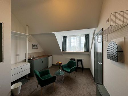 1 bedroom in a house share to rent - Photo 3