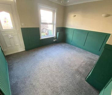 3 bedroom end of terrace house to rent - Photo 5