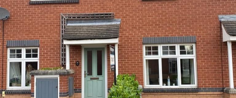 2 bedroom terraced house to rent - Photo 1
