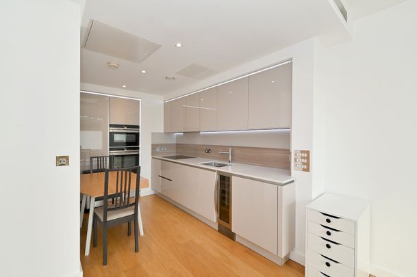 Holland Park Avenue, Holland Park, London, W11 - Photo 1