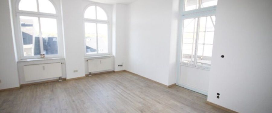 Komplett sanierte 3-Raum-Wohnung mit großer Dachterrasse mitten im Zentrum von Annaberg-Buchholz!! - Foto 1