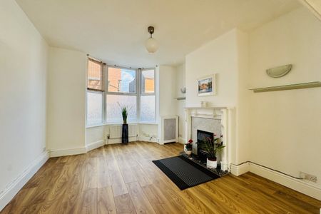 Spencer Road - Photo 2