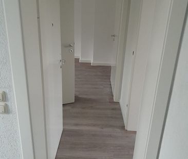 Sanierte 3,5 ZKDB Dachgeschosswohnung - Photo 1