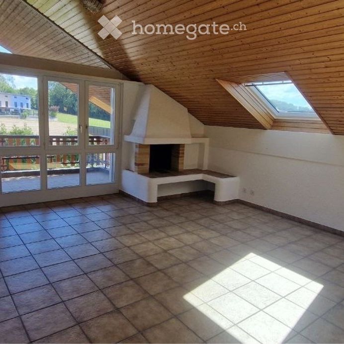 Magnifique Attique rénovée de 4 1/2 pièces avec cheminée - Photo 1