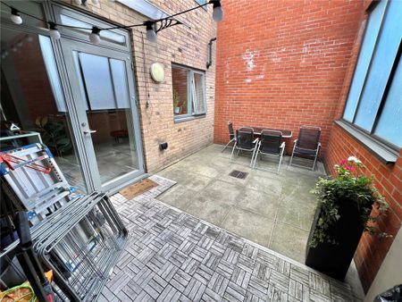 Ruby Mews, N13, London - Photo 2