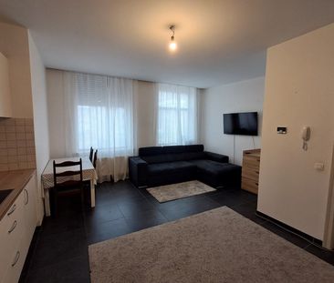 Gelijkvloers appartement op centrale ligging! - Photo 1