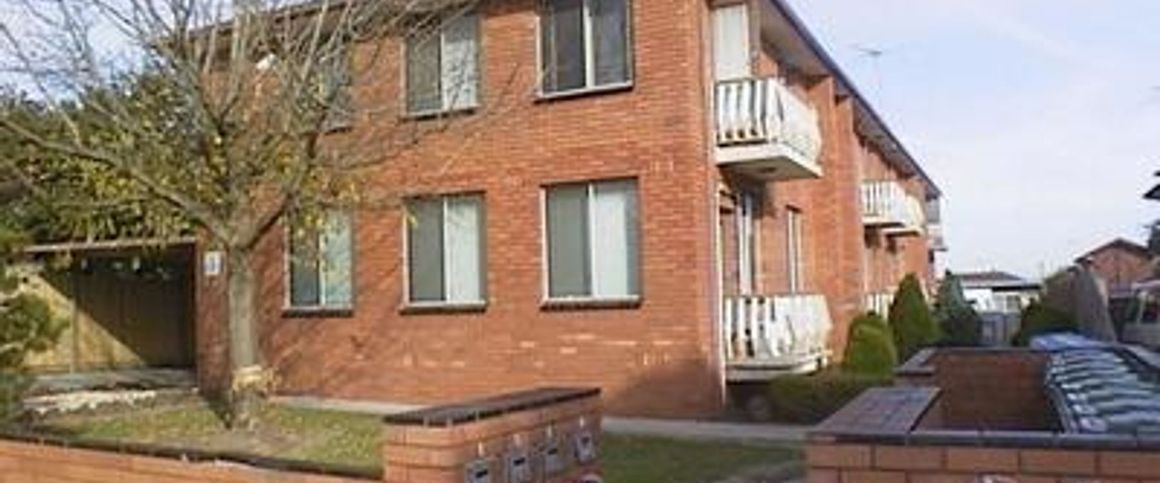 Two bedroom flat - Photo 1