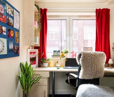 Extra Large High Single Ensuite - Photo 6