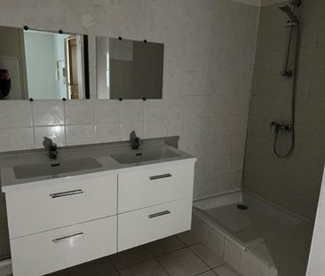 Location Appartement 1 pièce 37m² LE VAL 83143 - Photo 4
