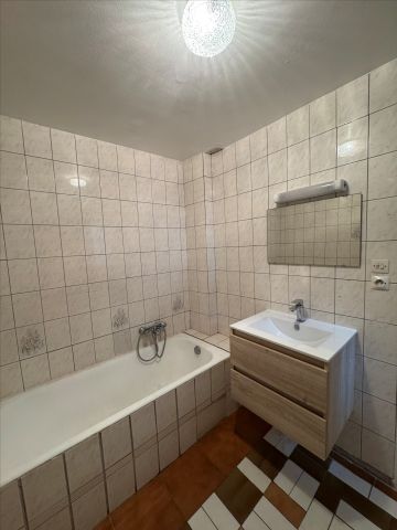 Location Appartement 3 pièces 56m² - Photo 3