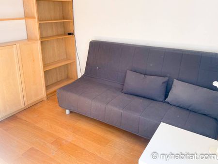 Logement à Paris, Location meublée - Photo 2
