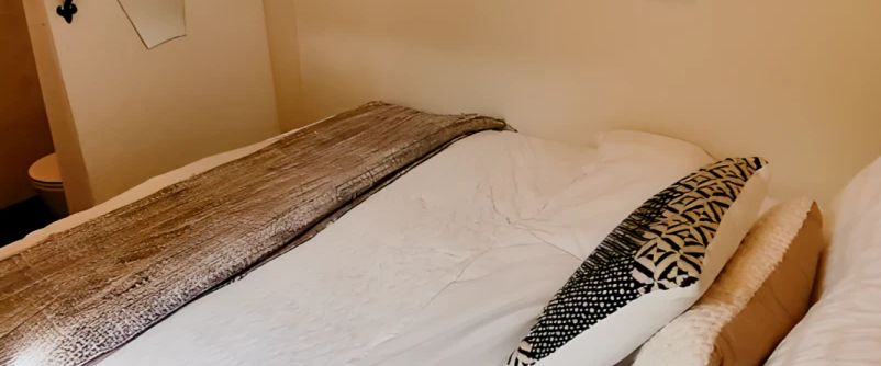 Room 2 #58 - Photo 1