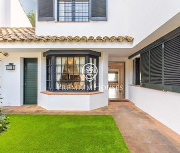 Adosado en alquiler con jardín privado y vistas al mar en Supermaresme - Photo 6