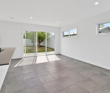 Spacious Modern Living in North Geelong - Pefect Family Home - Photo 1