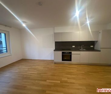Moderne 2-Zimmer-Wohnung mit Loggia, Tiefgarage & U-Bahn-Nähe in 12... - Photo 2