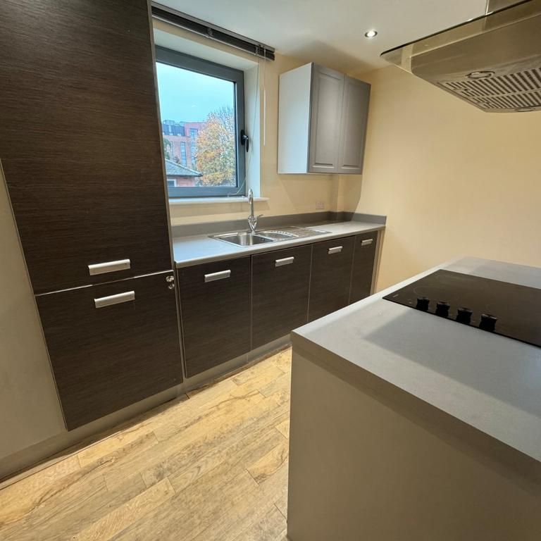 2 bedroom flat to rent - Photo 1